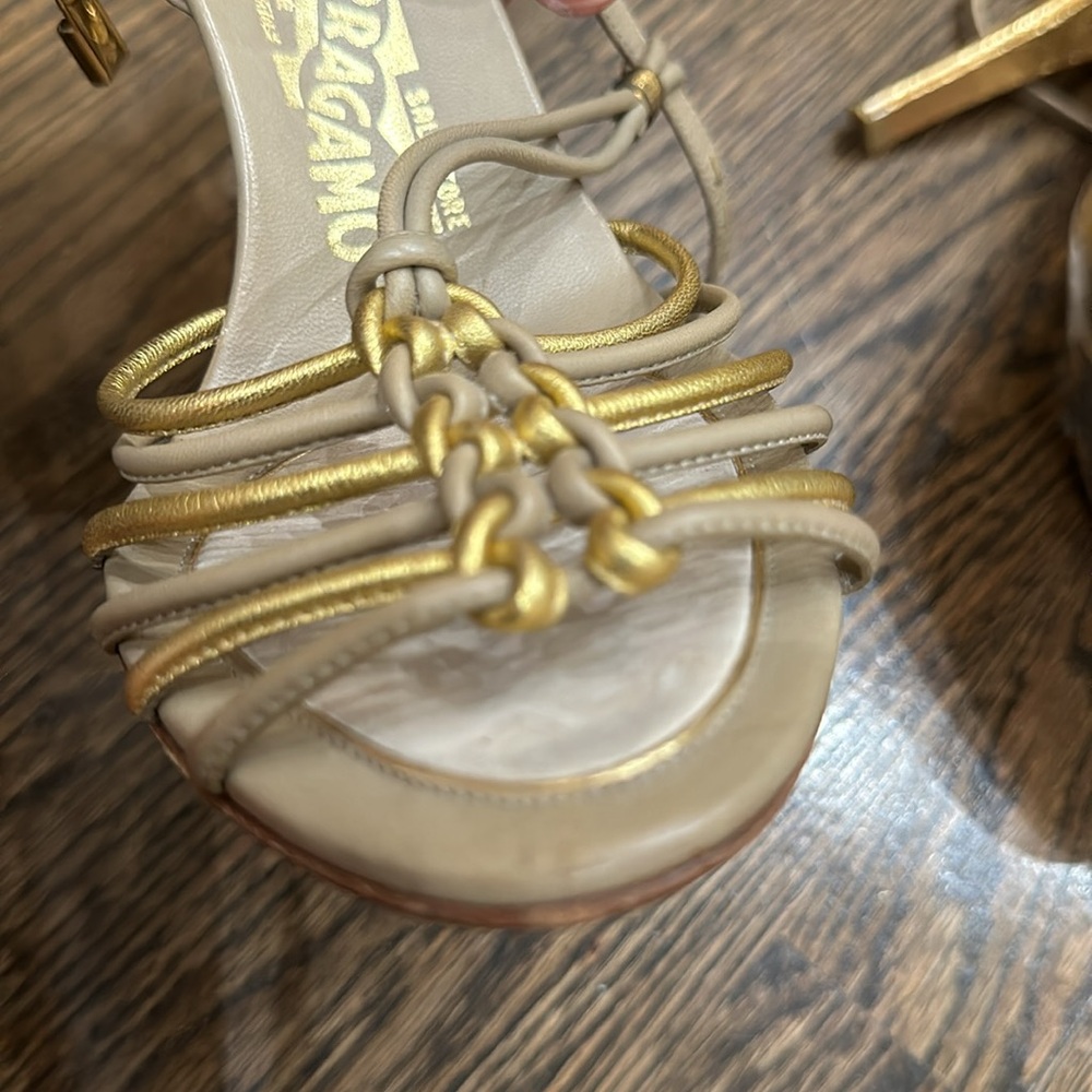 Ferragamo shoes 9 - Picture 12 of 13